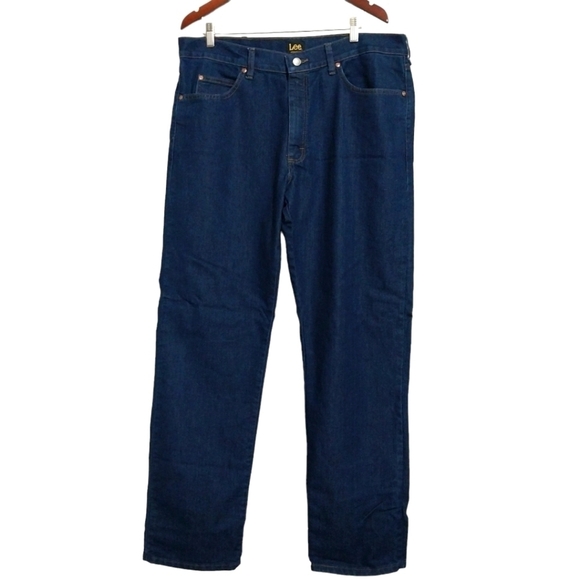 ✨Bogo FREE✨ Lee Jeans Regular Fit 38 x 34 - Picture 1 of 5